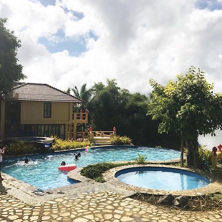 Porta Verde Resort Villas Caliraya Dolores  Buitenkant foto