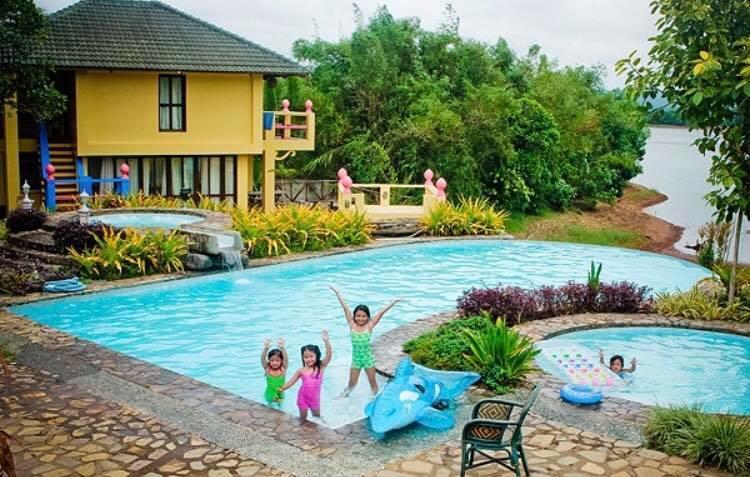 Porta Verde Resort Villas Caliraya Dolores  Buitenkant foto