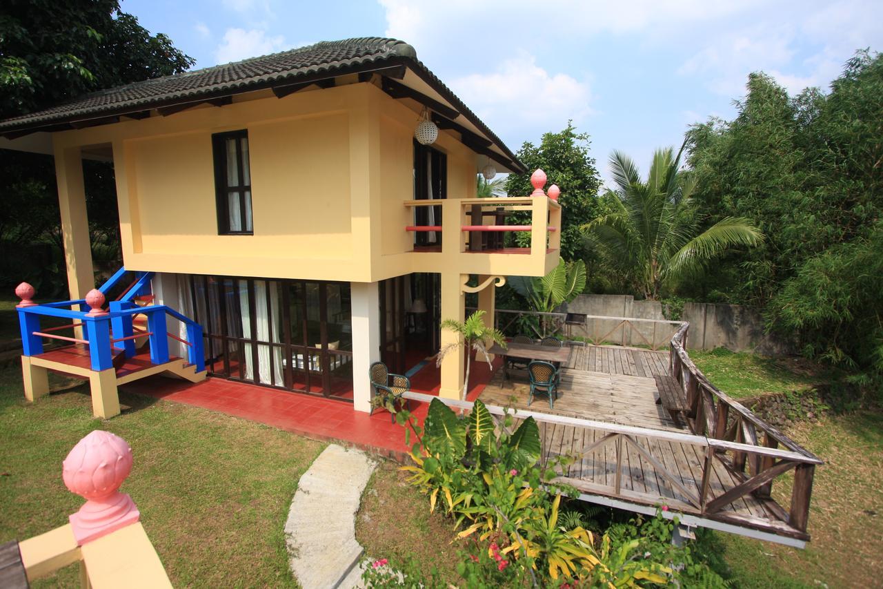 Porta Verde Resort Villas Caliraya Dolores  Buitenkant foto