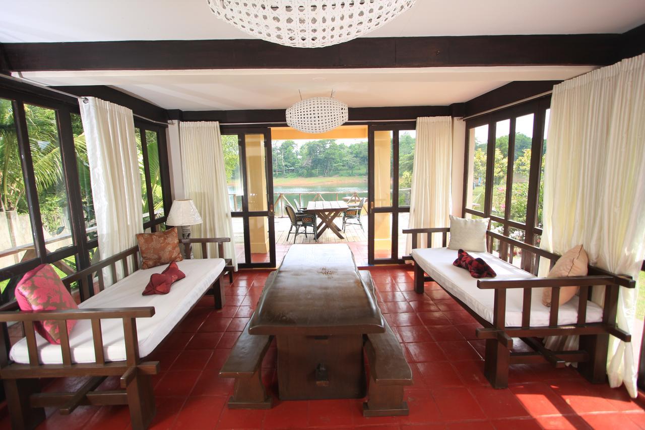 Porta Verde Resort Villas Caliraya Dolores  Buitenkant foto